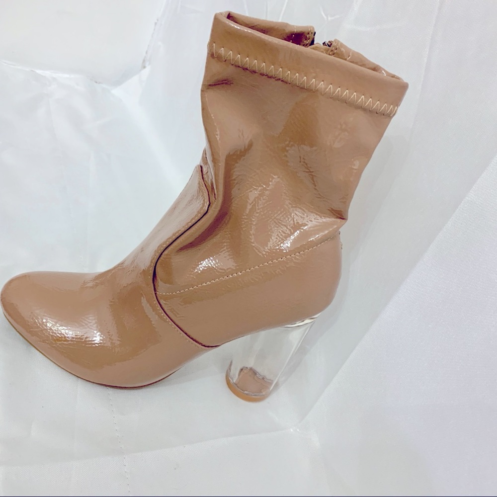 NWT faux leather clear heel bootie size 7 taupe